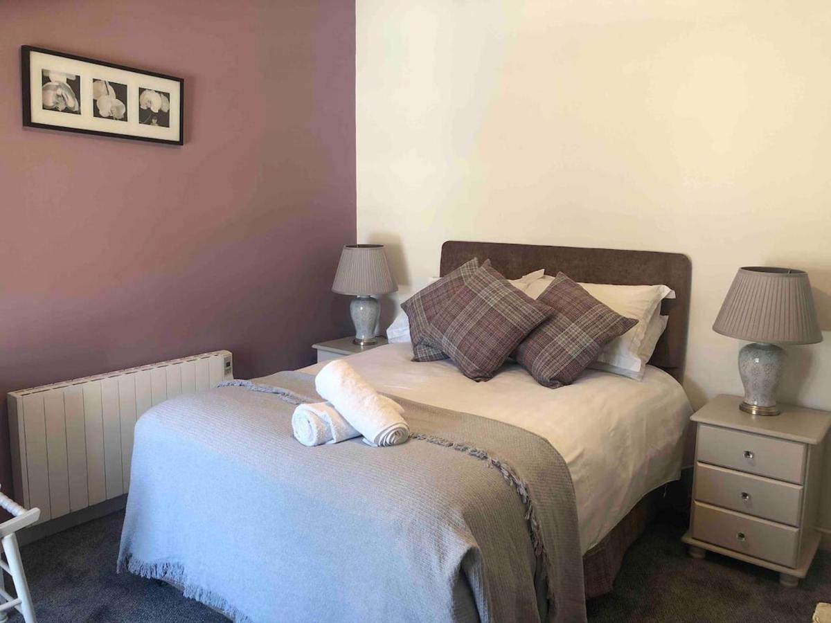 Perfect Apartment In Ideal Location เอนนิสไทมอน ภายนอก รูปภาพ