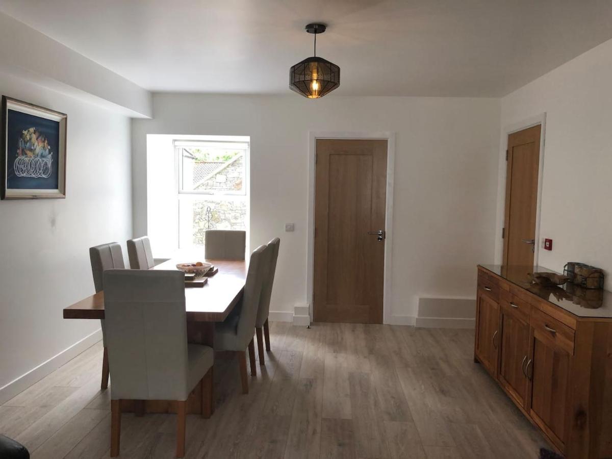 Perfect Apartment In Ideal Location เอนนิสไทมอน ภายนอก รูปภาพ