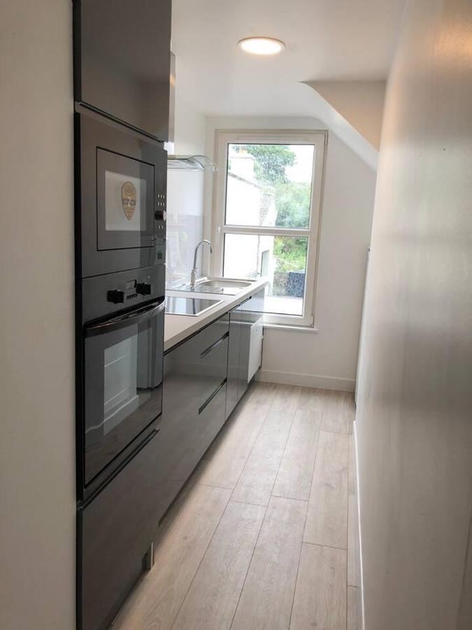 Perfect Apartment In Ideal Location เอนนิสไทมอน ภายนอก รูปภาพ